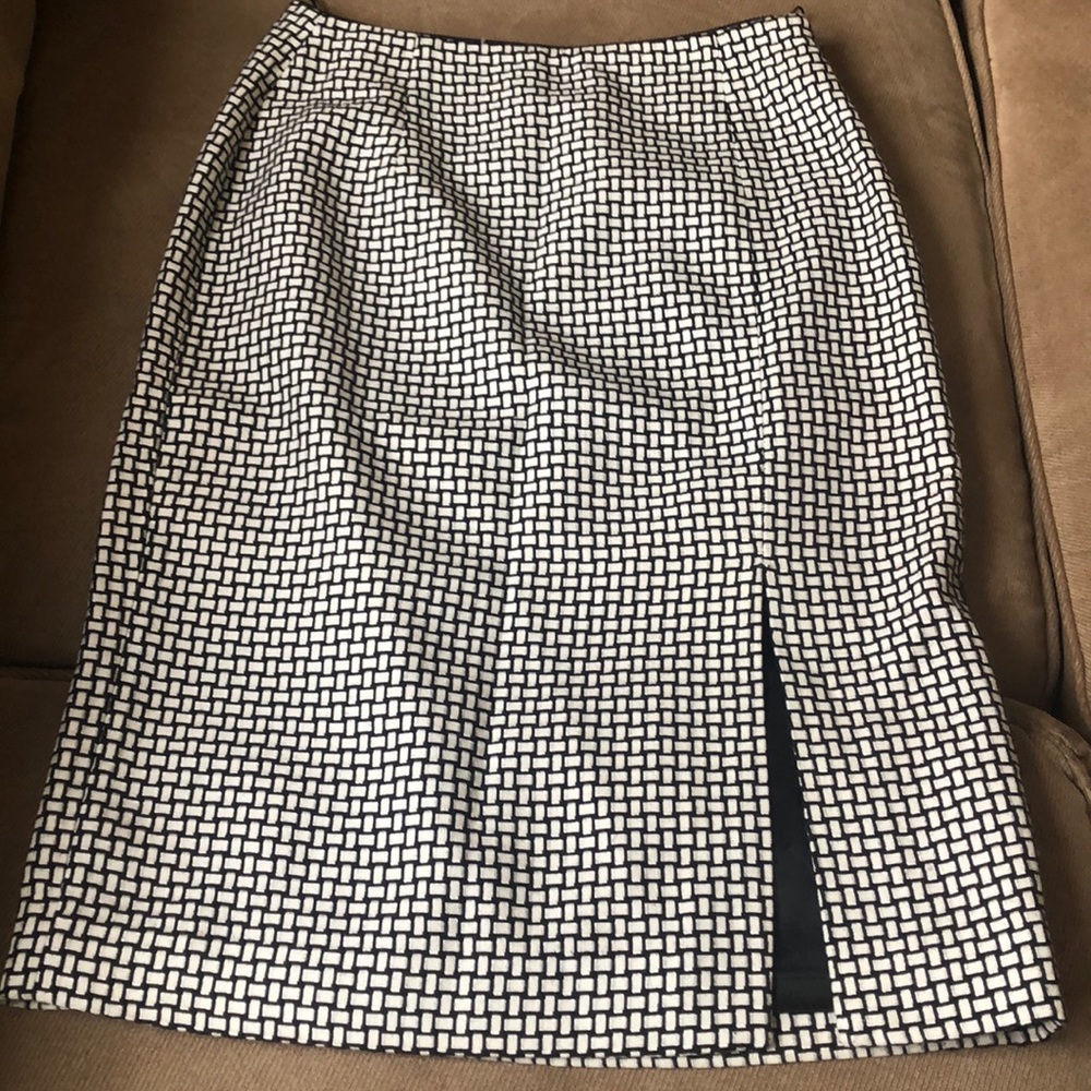 White House black Market skirt